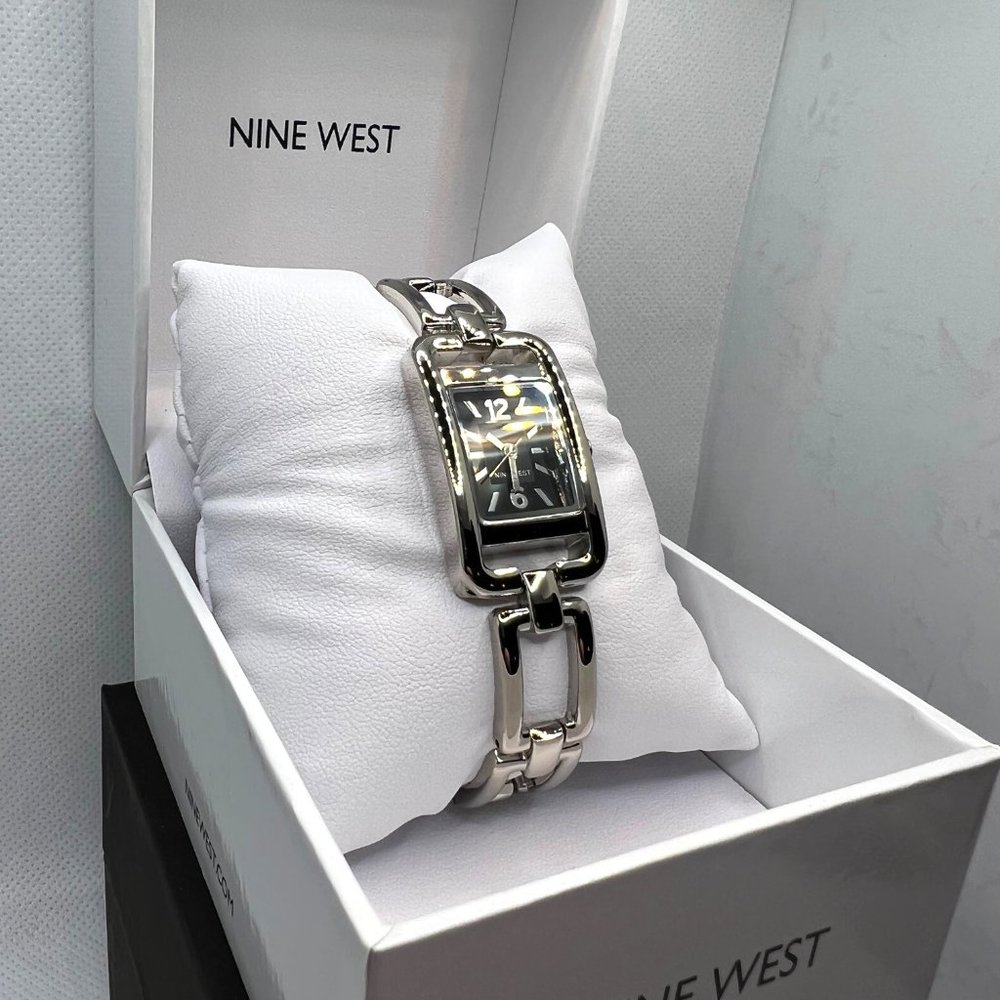 Nine West Woman's Watch Silver-Tone Black Dial Quartz Working NIB!